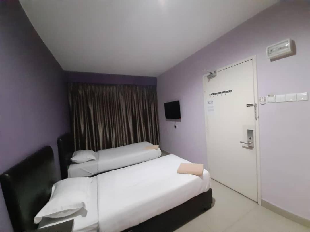 Hotel Zamburger Kota Damansara Eksteriør bilde