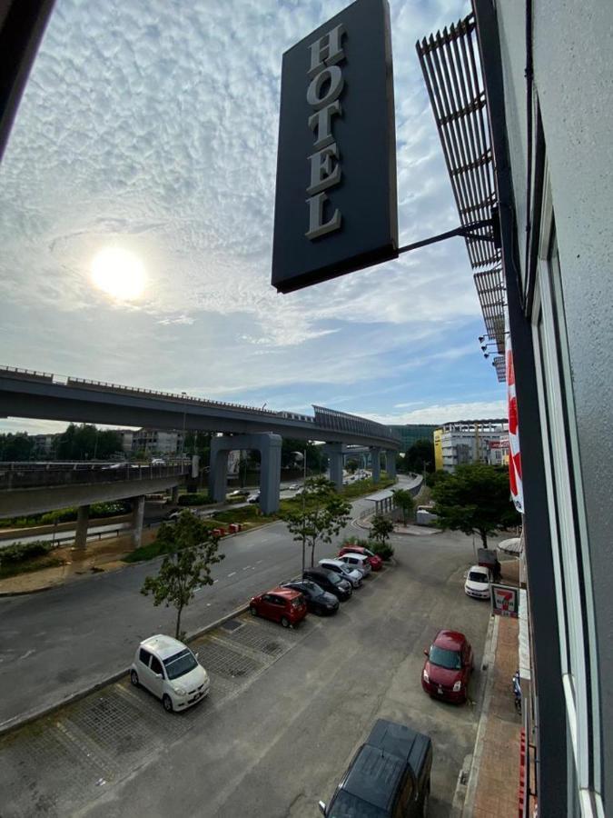 Hotel Zamburger Kota Damansara Eksteriør bilde